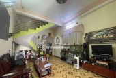 Bán nhà mặt phố Trương Văn Thành, Q.9, Hiệp Phú. DT 64m2, 2 tầng, 2PN. Sổ hồng, giá 4.9 tỷ. LH: 0933125879